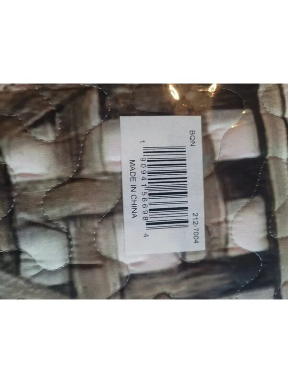 Farmhouse Baskets and Barns Lightweight Queen Quilt Blanket